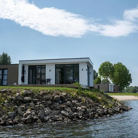Villa Maritime 2p - On The Water