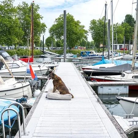 Maritime 2p - On The Water Villa